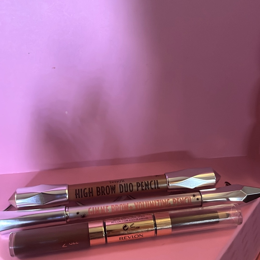 Benefit brow bundle & revlon brow fantasy
